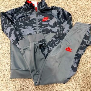 Nike | Track suit | size 7 | Boys | grey and red | EUC
